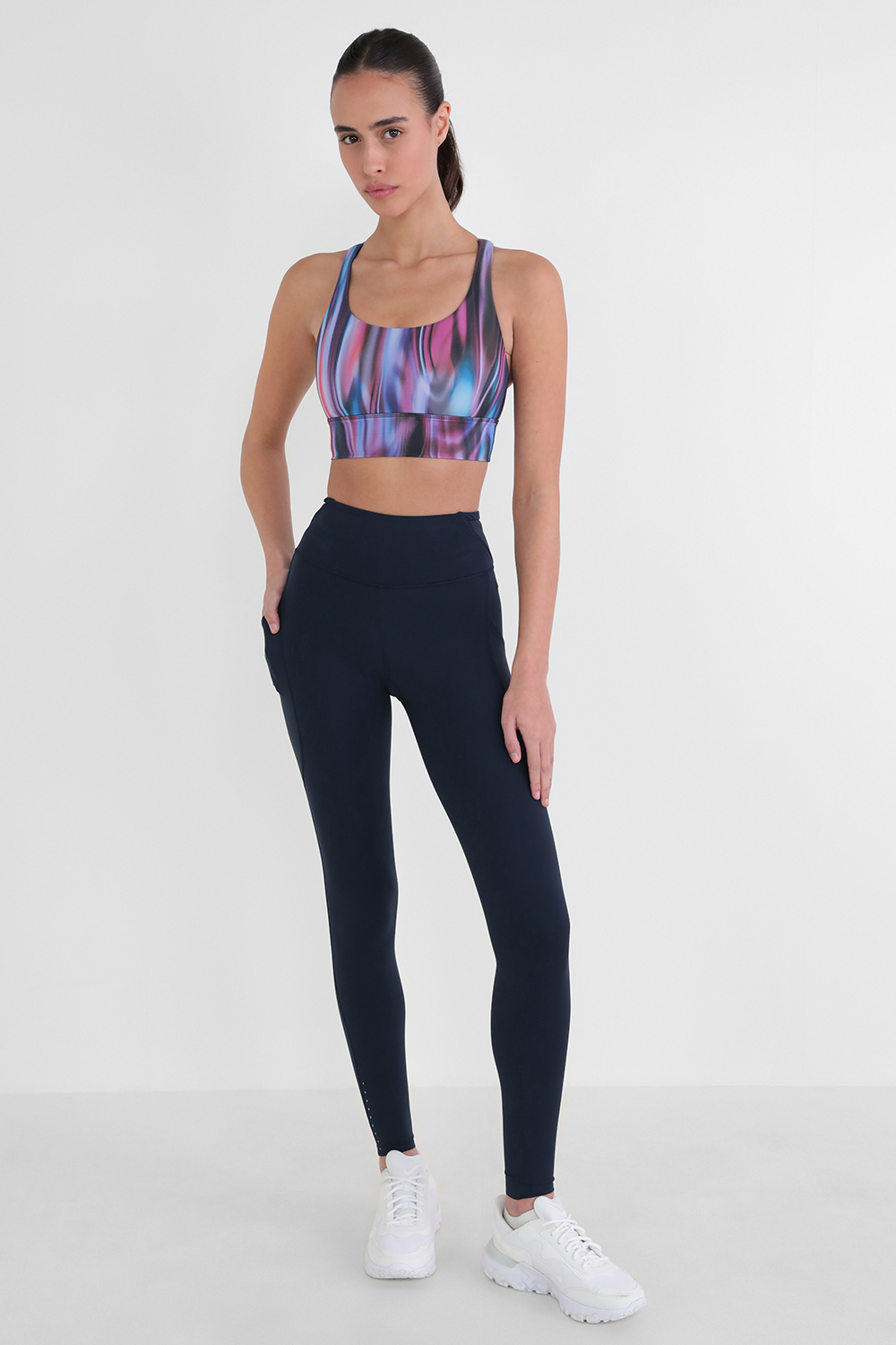 Fast and Free High-Rise Tight 28” Pockets